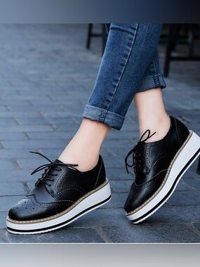 Women’s 100% Leather Platform Wingtip Oxford Shoes – brown – Size 8